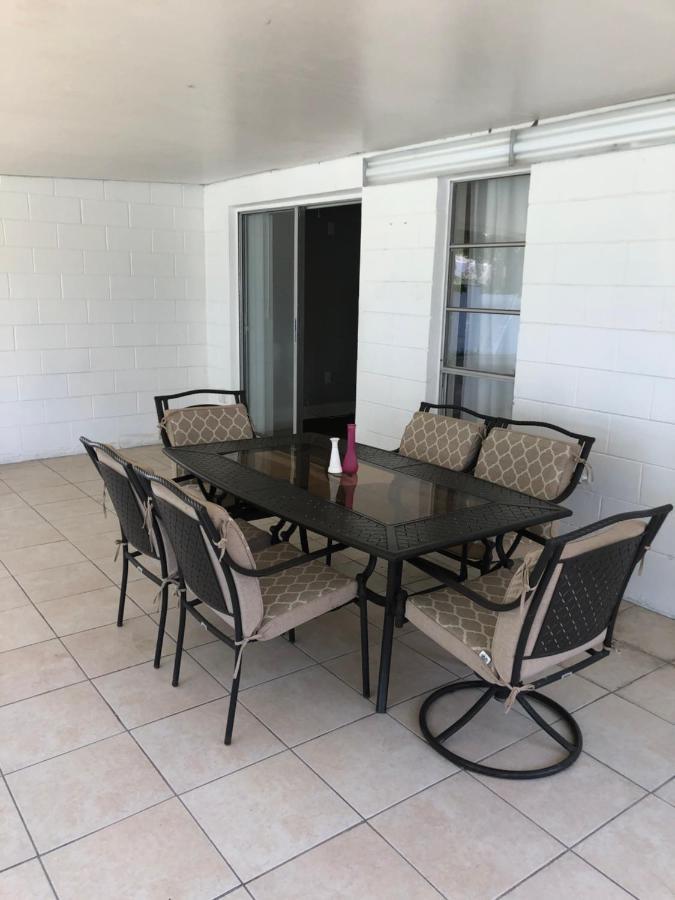 Cheerful 3 Bed House In A Cul- De-Sac! Villa Tampa Luaran gambar